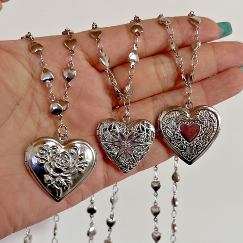 Collana con ciondolo - collana,
